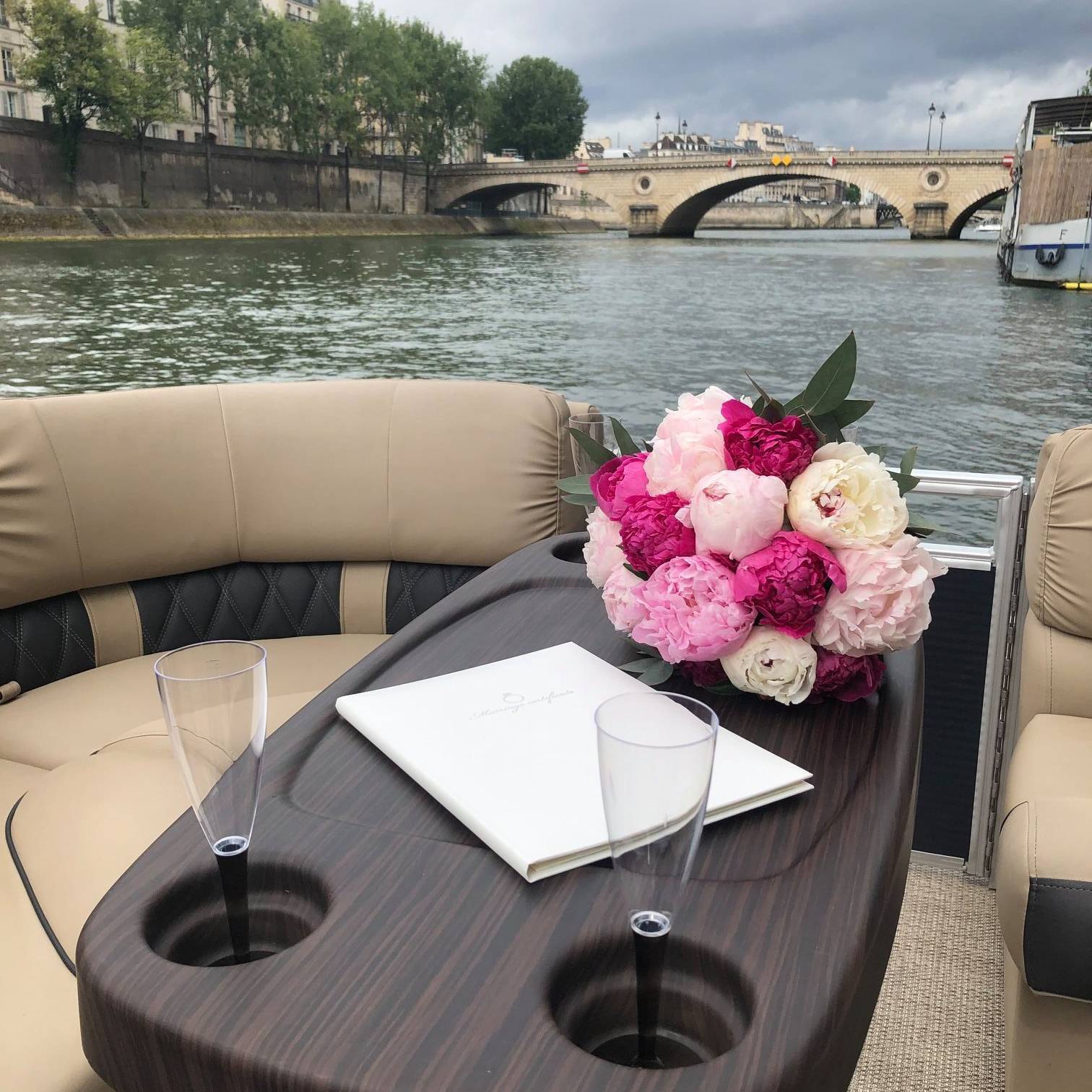Croisière Privée à faire en amoureux sur la Seine à Paris !
