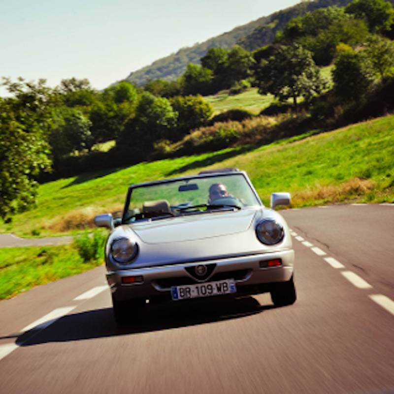 Plaisir & Découverte : Une matinée ou un après-midi au volant d'un cabriolet de légende en Auvergne (Alfa Spider, Mini ou Mazda MX5)