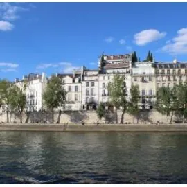 Balade et détente : Les bords de Seine à Vélo avec votre guide conférencier